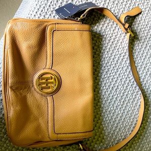 NWT Tommy Hilfiger Shoulder Bag